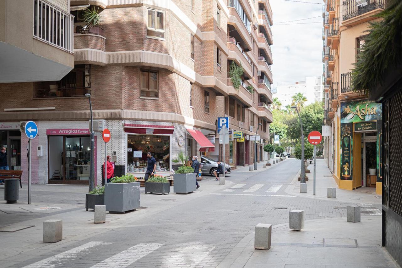 Expoholidays - General Tamayo Parking Gratis Almeria Exterior photo
